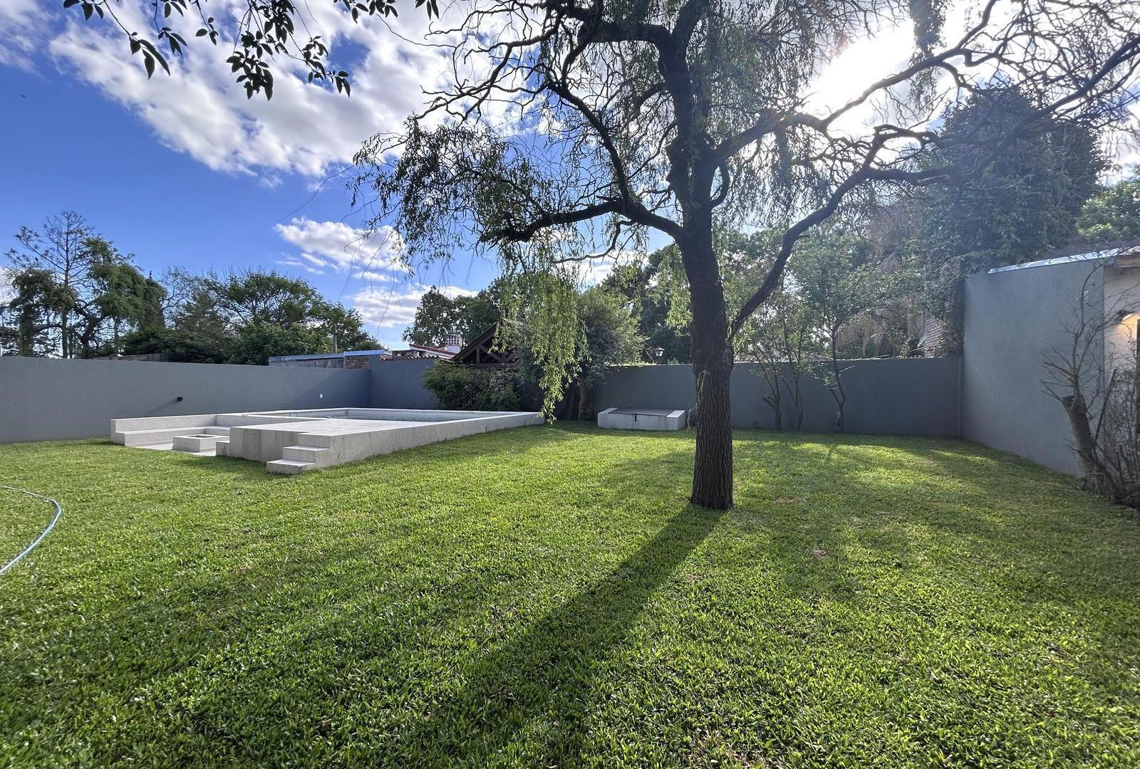 Venta casa Funes Profesional Country 2 dormitorios estrenar piscina