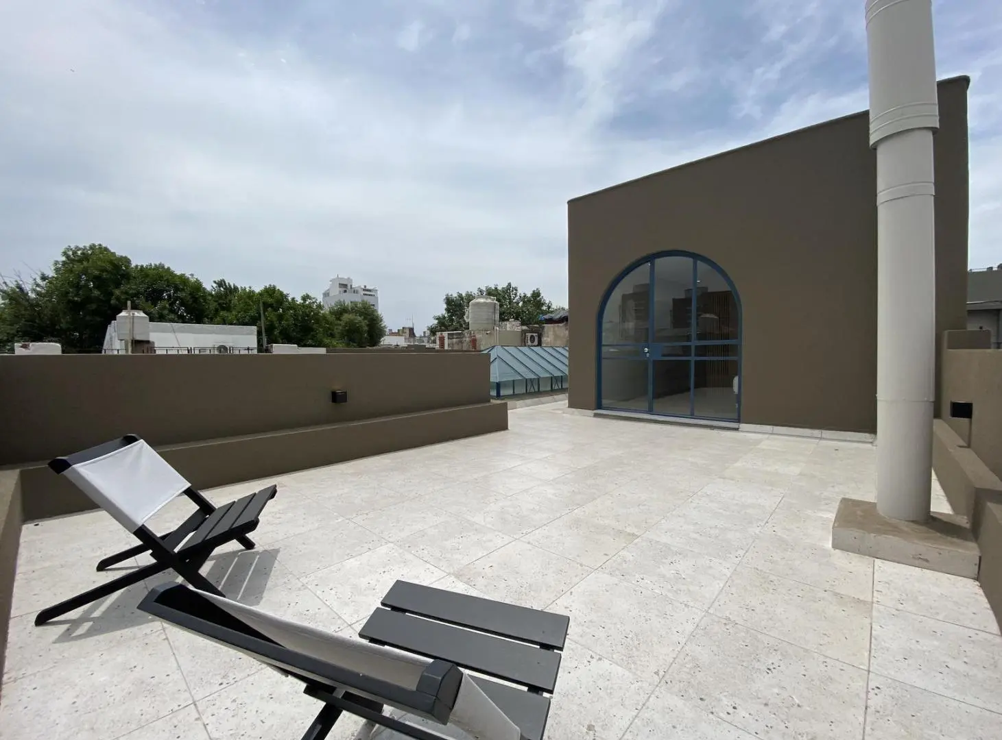 Venta Casa de Diseño Rosario Abasto 4 Dormitorios Pileta Terraza Cochera 3