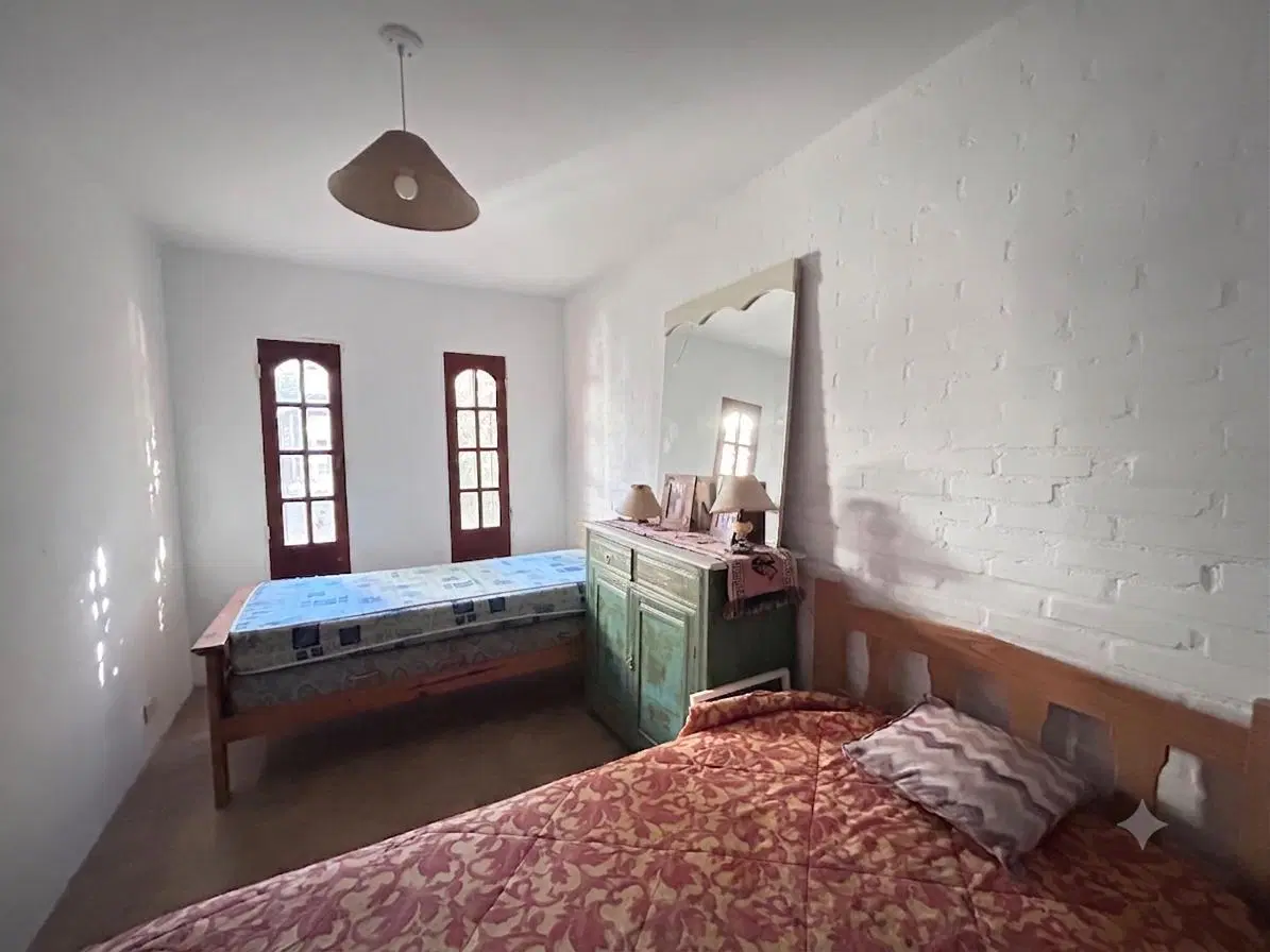 Venta casa Funes 5 dormitorios garita 14 parque piscina 3