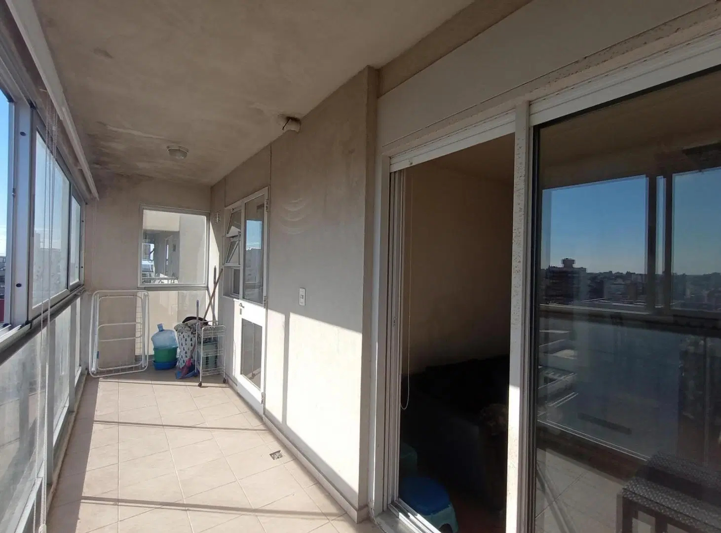 Venta Departamento Rosario barrio Martin 2 dormitorios Balcon cerrado Amenities 3
