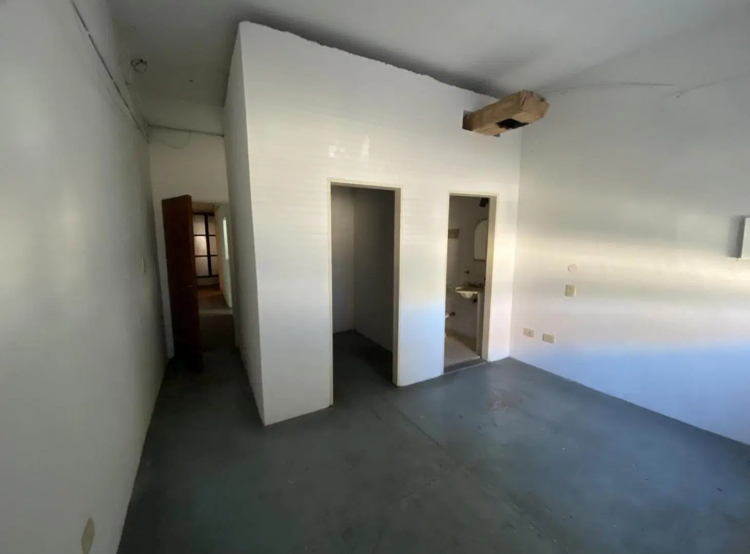 Venta Casa 3 dormitorios   Deposito/Local Rosario barrio Abasto 5
