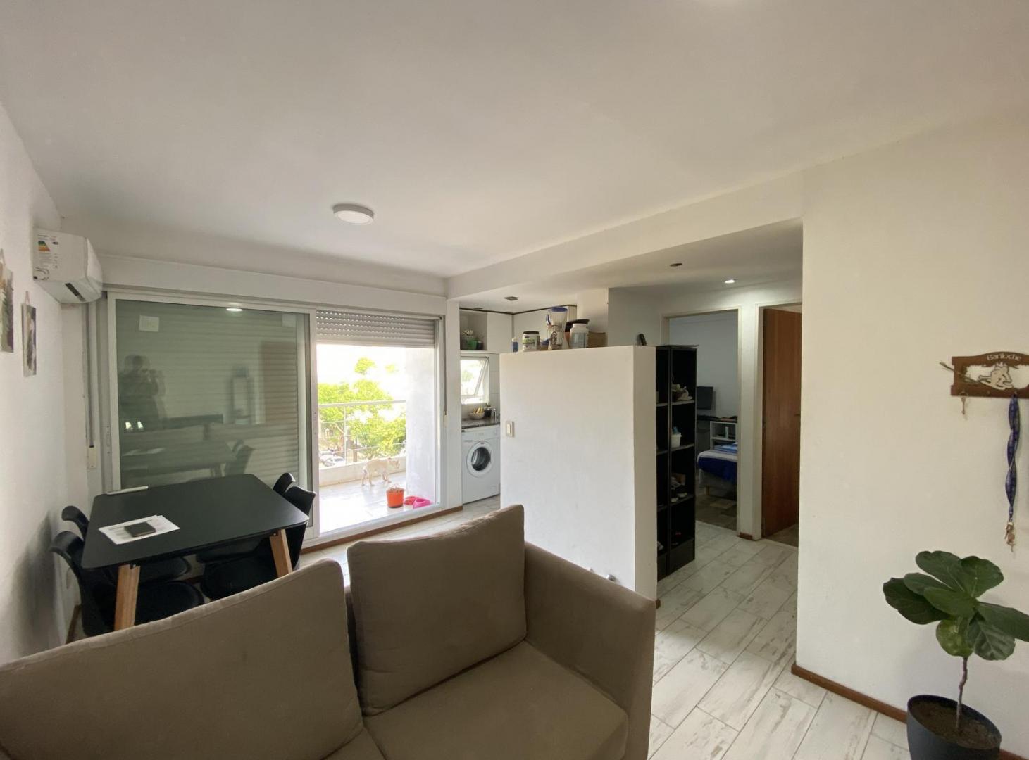Foto de Venta Departamento Rosario barrio Abasto de 2 dormitorios amplio balcon, imagen 1