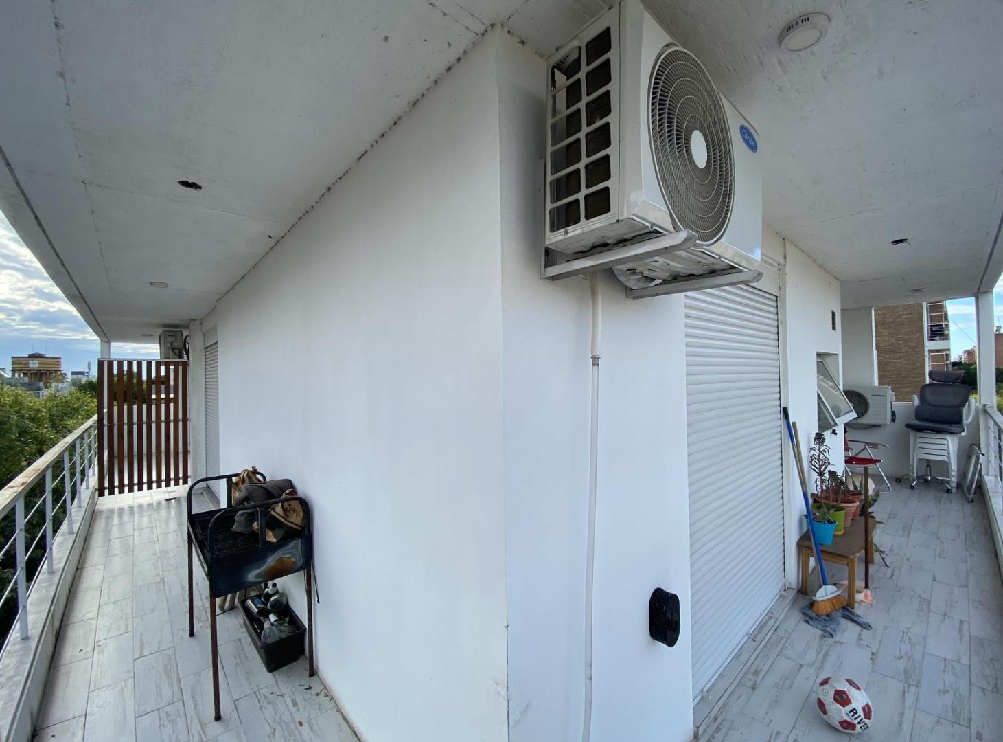 Foto de Venta Departamento Rosario barrio Abasto de 2 dormitorios amplio balcon, imagen 2