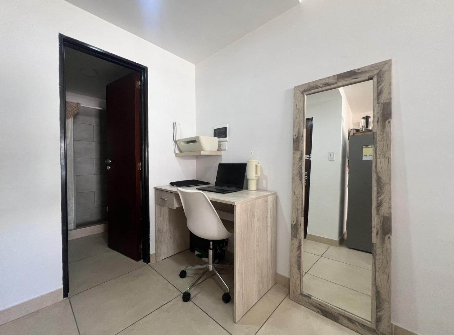 Foto de Venta Departamento Rosario Centro Monoambiente Balcon despejado Luminoso, imagen 4