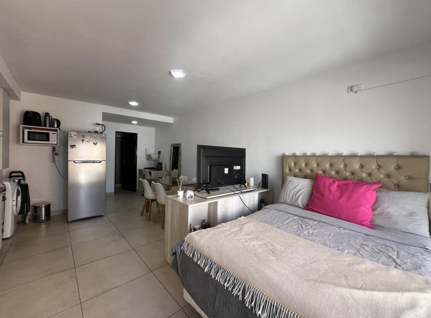 Foto de Venta Departamento Rosario Centro Monoambiente Balcon despejado Luminoso, imagen 2