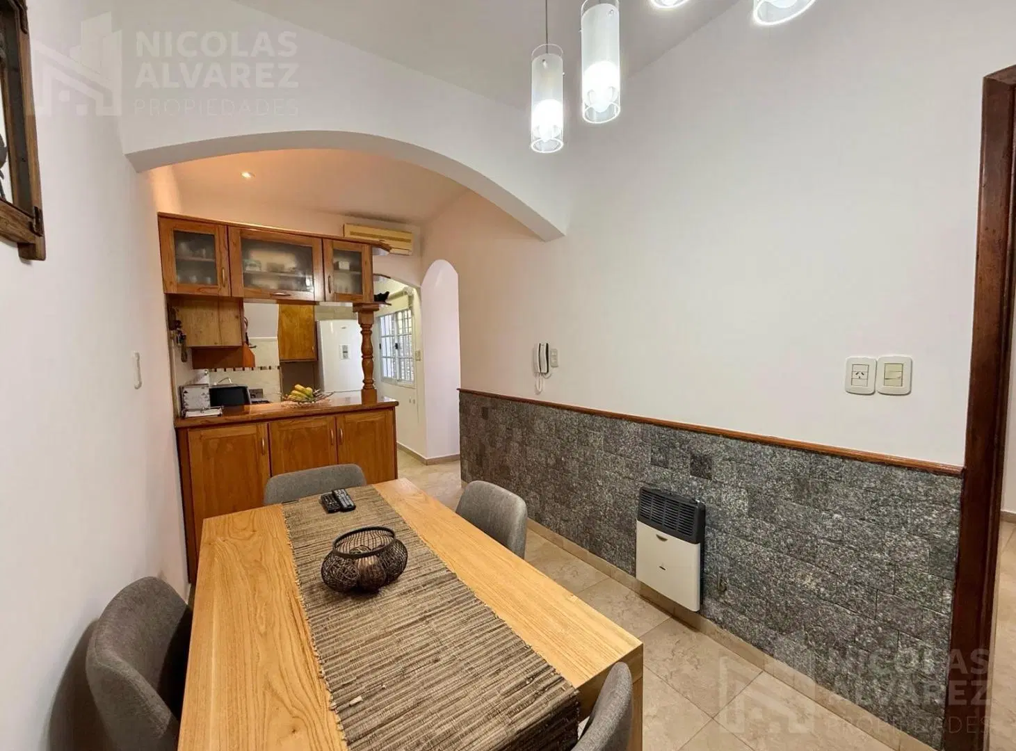 Venta Casa 3 ambientes con increíble parque en Ramos Mejía 5
