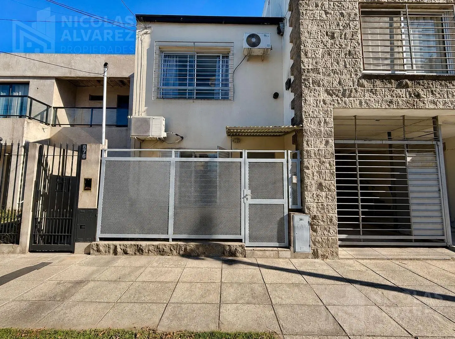 Venta Tríplex 4 ambientes con cochera - Villa Sarmiento 2
