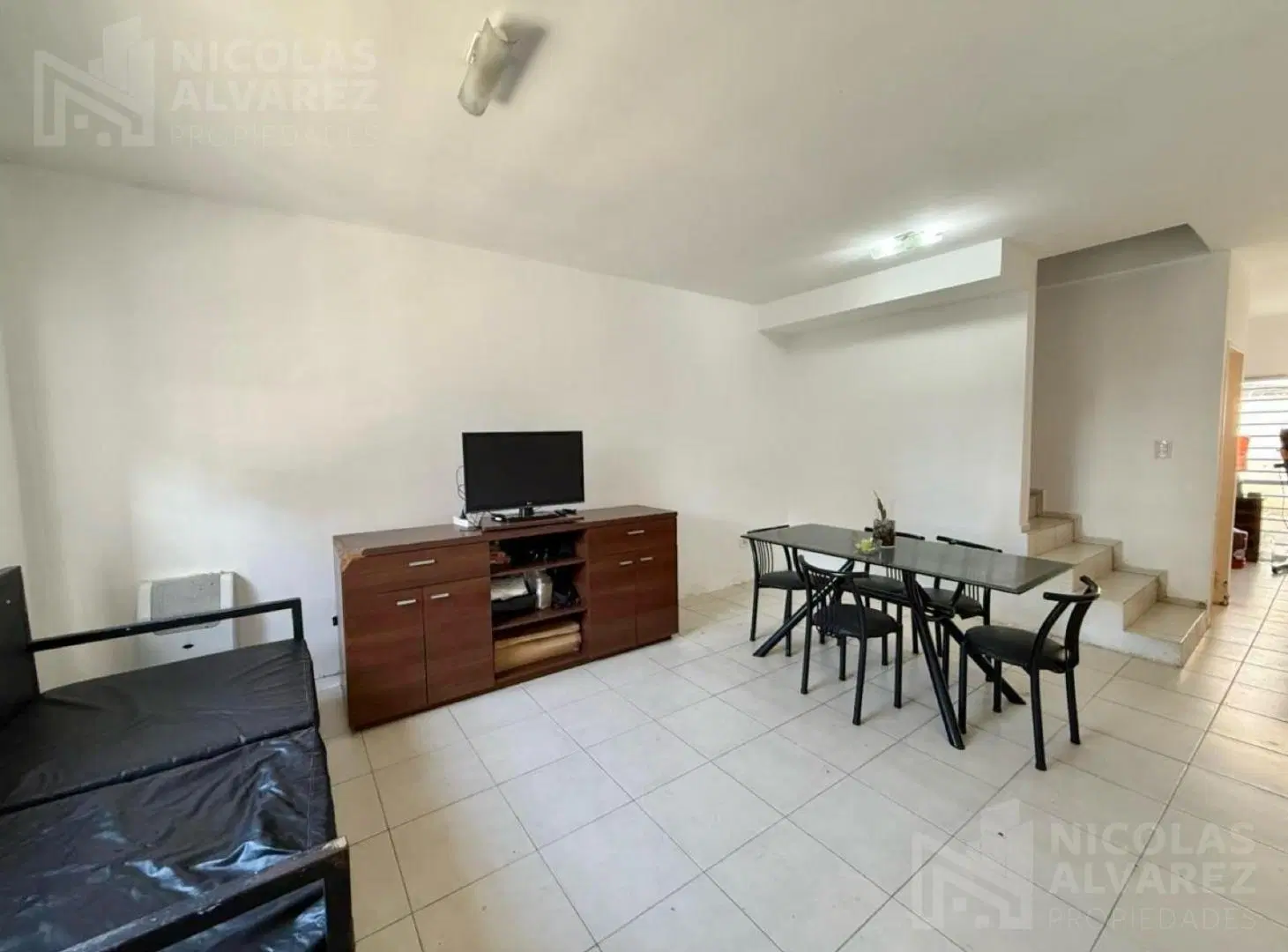 Venta Tríplex 4 ambientes con cochera - Villa Sarmiento 3