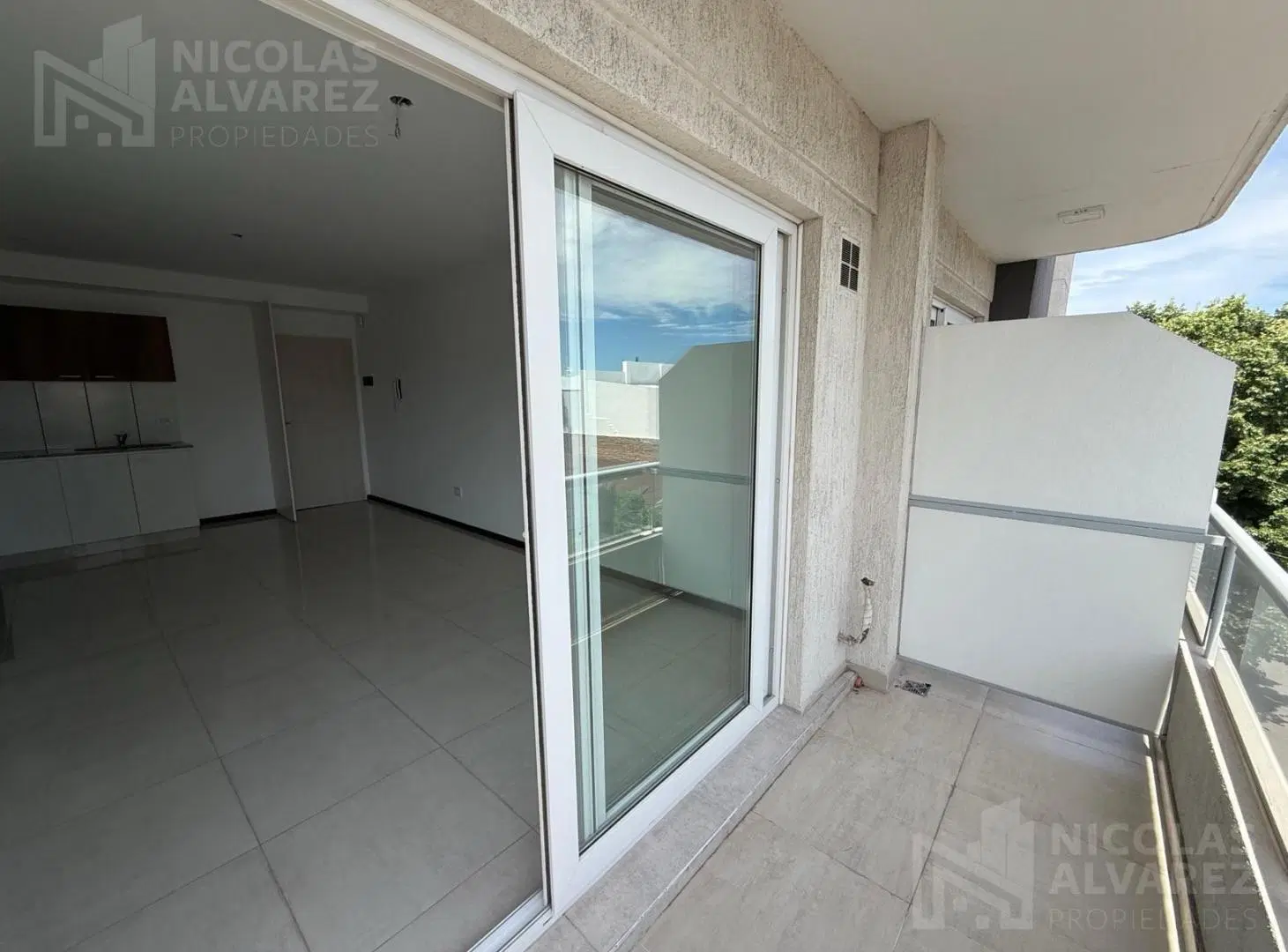 Venta Departamento 2 ambientes con balcón! - Haedo Sur 3