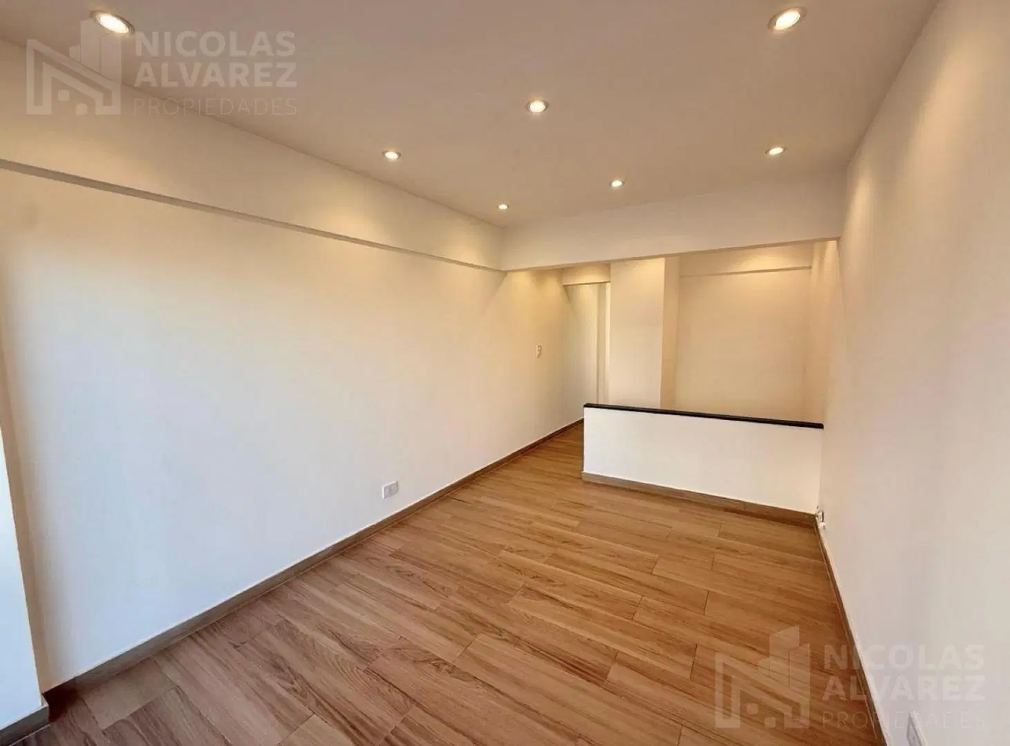 Venta Departamento 2 ambientes con balcón reciclado a nuevo! - Ramos centro 2