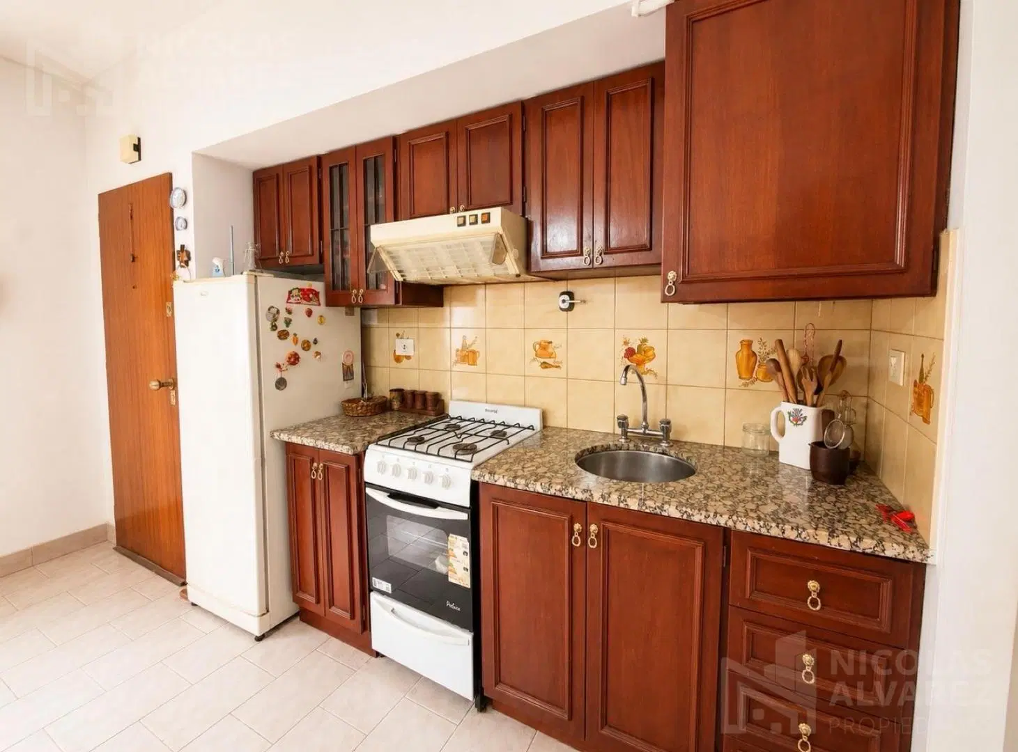 Venta Departamento 2 ambientes con balcón al frente! - Ramos Mejía 5