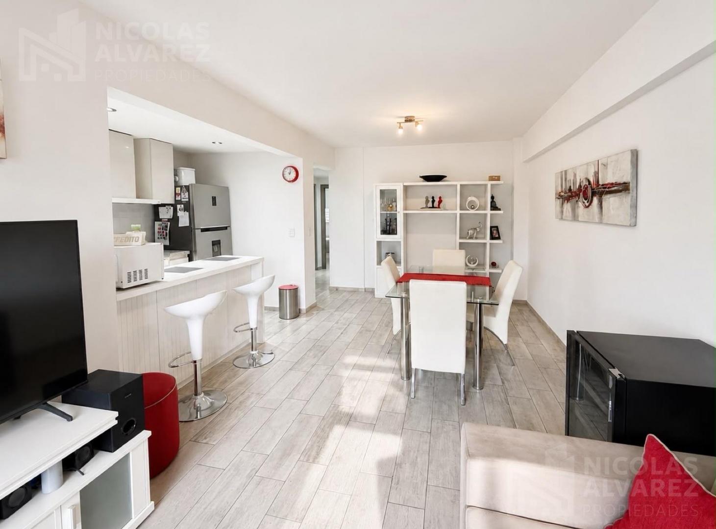 Foto de Venta Departamento 3 ambientes con cochera y terraza privada! - Ramos, imagen 3