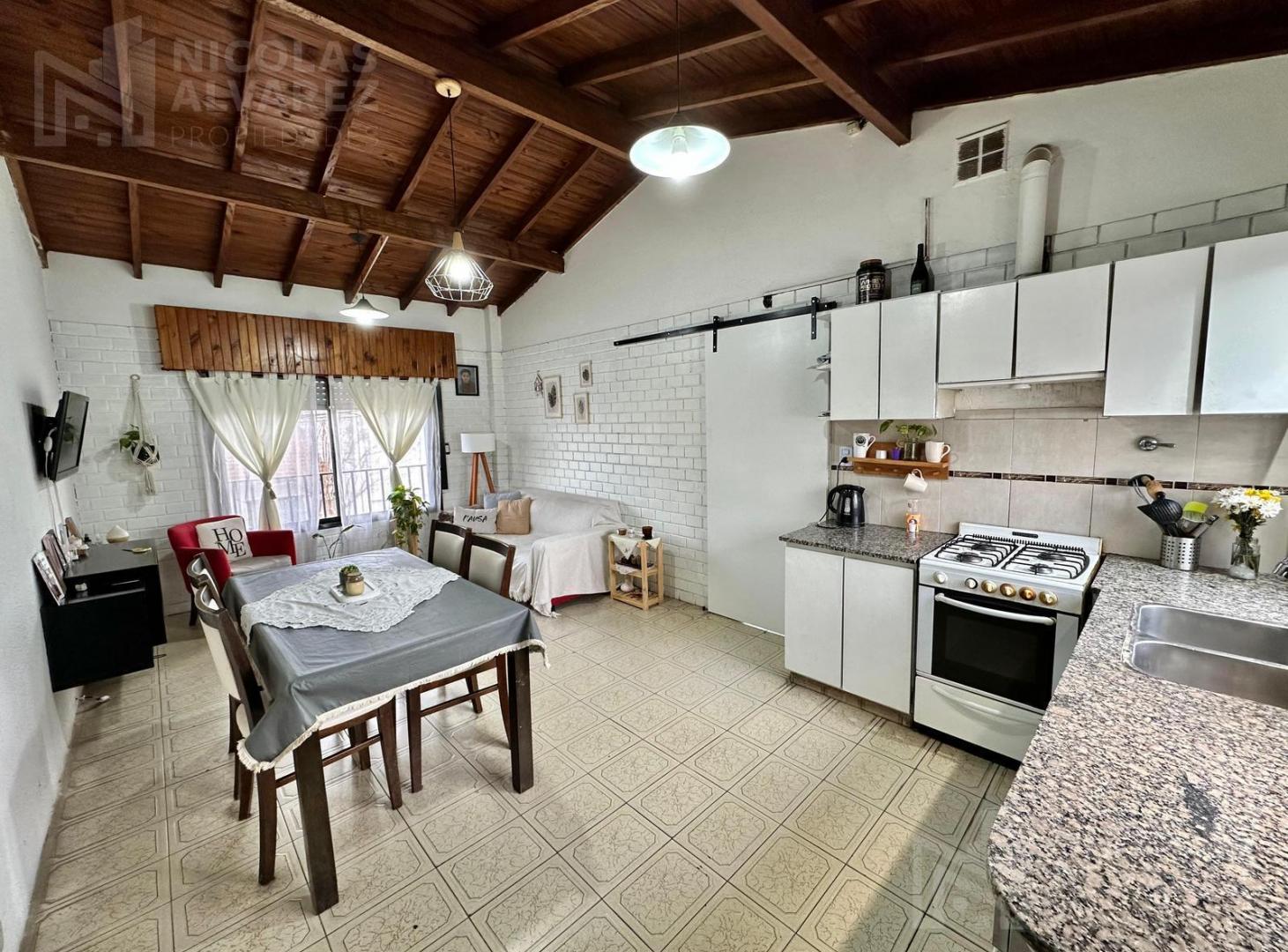 Foto de PH en venta de 3 ambientes con patio - El Palomar, imagen 2