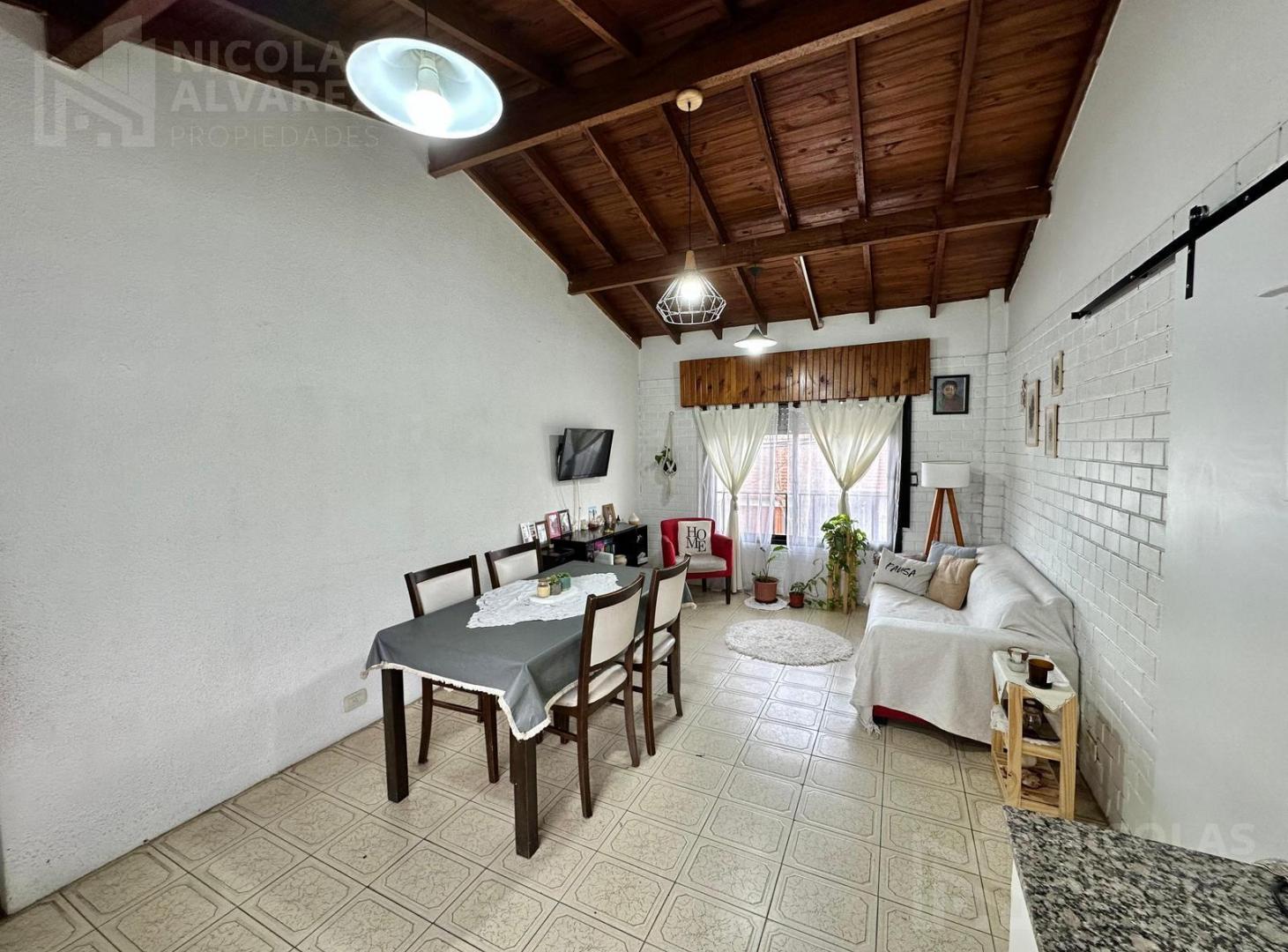 Foto de PH en venta de 3 ambientes con patio - El Palomar, imagen 1