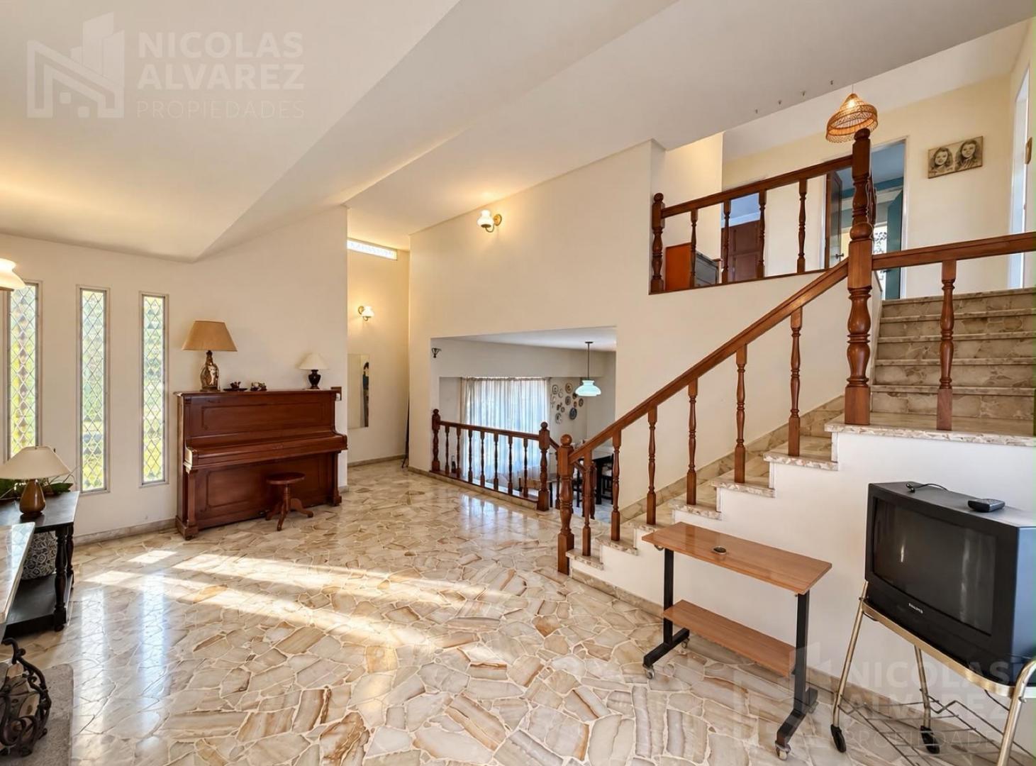 Foto de Venta Casa en lote propio 4 ambientes con cochera! - Ramos Mejía, imagen 4