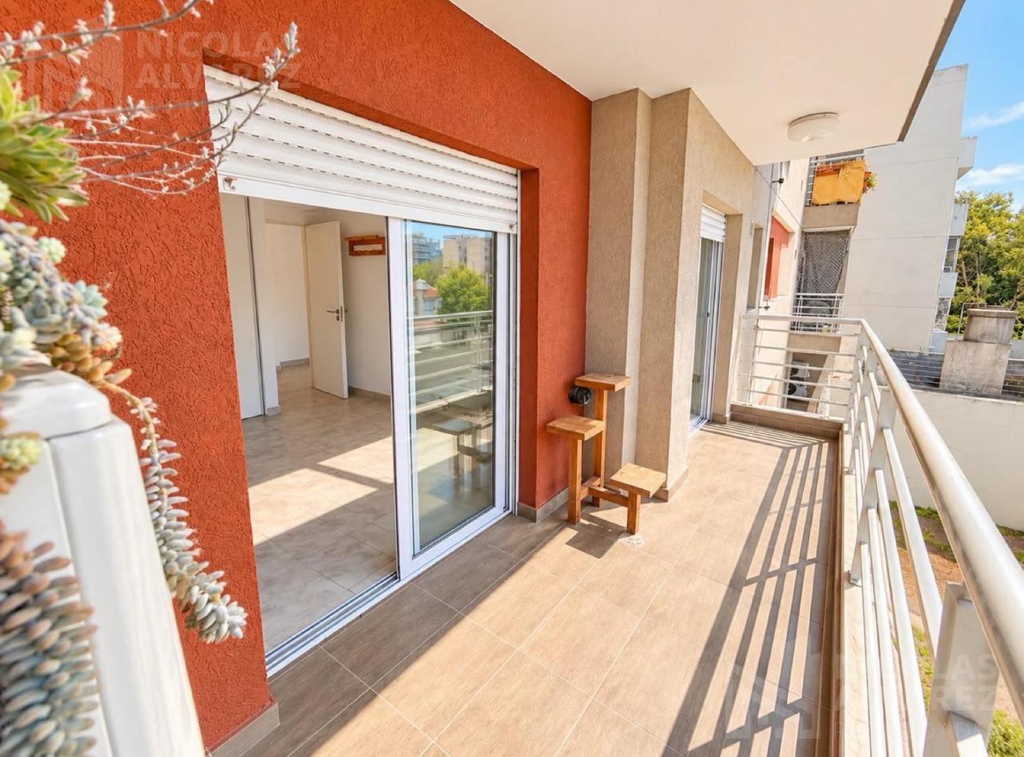 Foto de Alquiler Departamento 2 ambientes con balcón! - Morón Sur, imagen 1