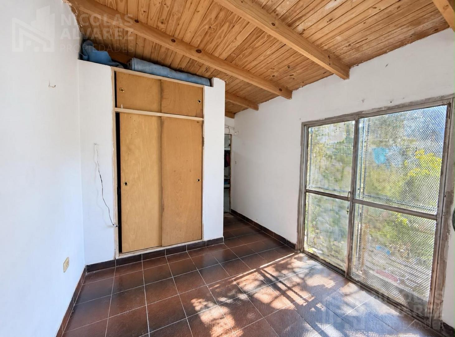 Foto de Venta PH 3 ambientes con patio! - Haedo Sur, imagen 3