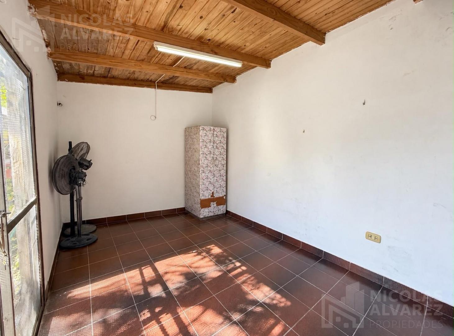 Foto de Venta PH 3 ambientes con patio! - Haedo Sur, imagen 2