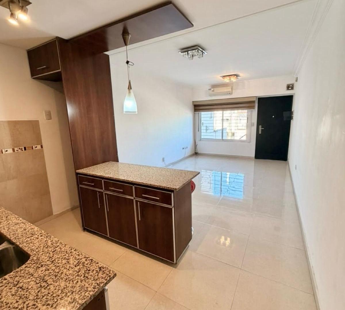 Foto de Alquiler Departamento 3 ambientes con Terraza y Cochera! - Ramos Mejía, imagen 3
