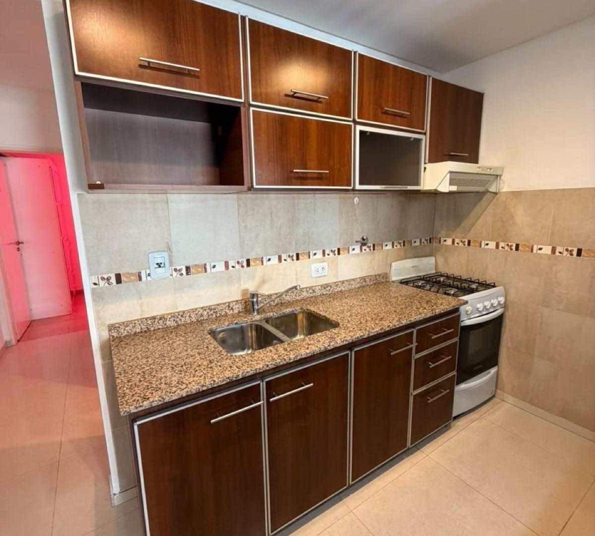 Foto de Alquiler Departamento 3 ambientes con Terraza y Cochera! - Ramos Mejía, imagen 5