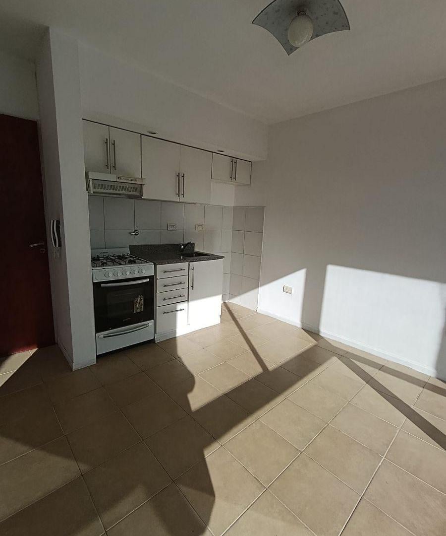 Foto de Alquiler Dpto 1 dormitorio Balcarce y 3 de Febrero, imagen 1