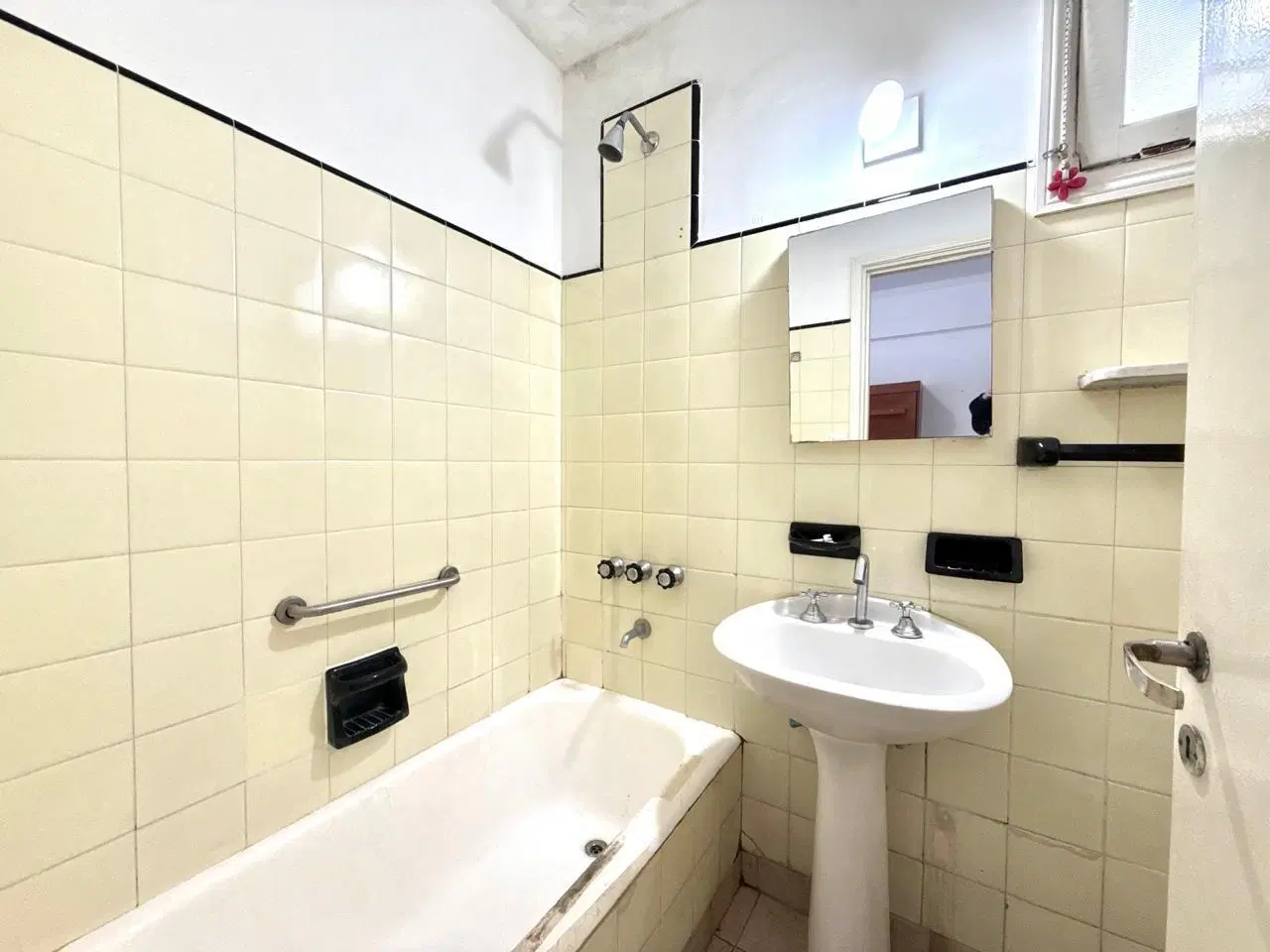 Departamento en Venta en Güemes 4