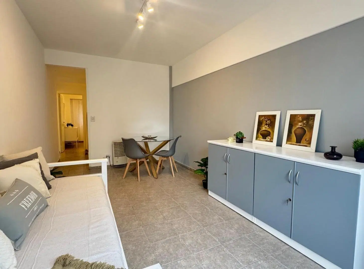2 ambientes al frente con balcon reciclado. Zona Guemes excelente oportunidad 3