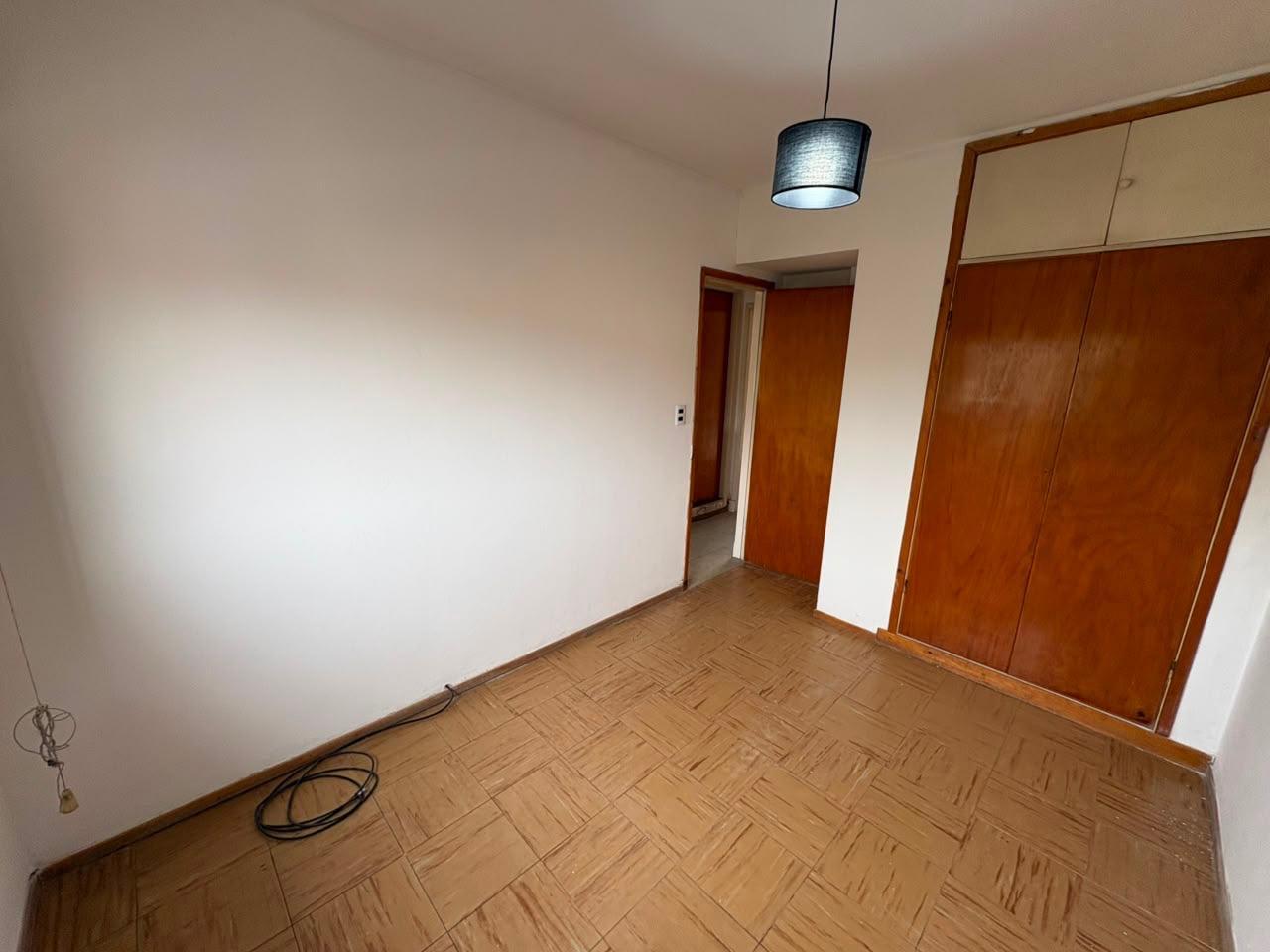Foto de ALQUILER 24 MESES, Duplex 4 dormitorios cochera y parrilla, imagen 3