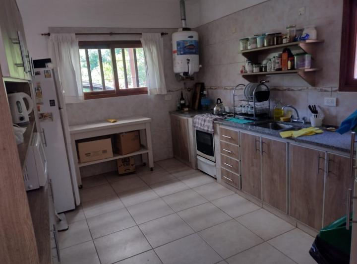 Foto de Excelente casa en Valeria del Mar para 6 personas cerca de la playa y, imagen 2