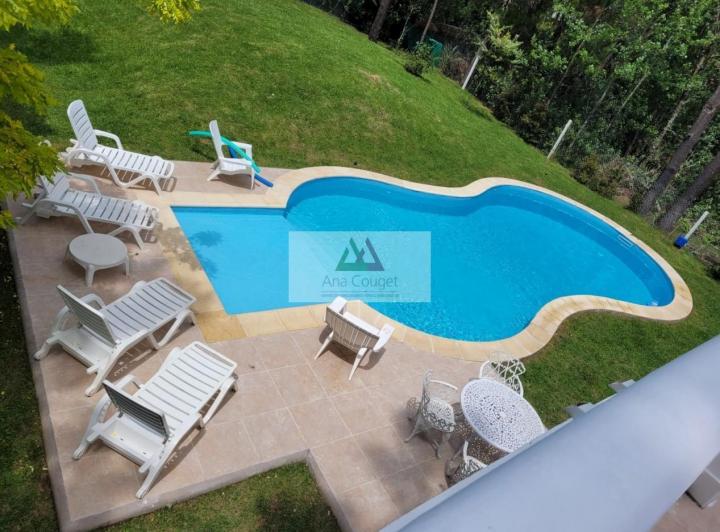 Foto de Espectacular casa en Carilo con pileta climaztizada, imagen 3