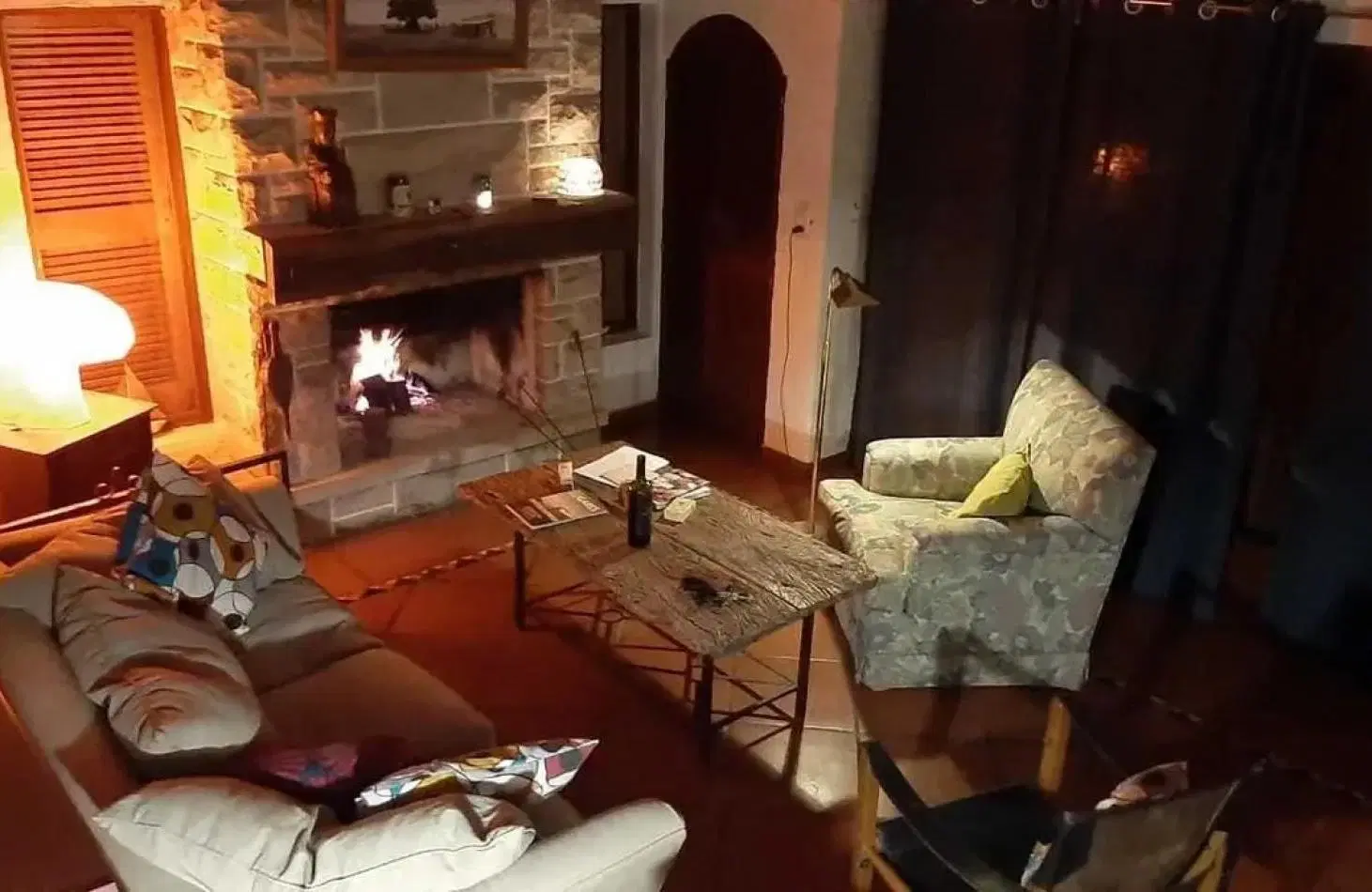 Excelente casa con pileta en el bosque de Carilo 5