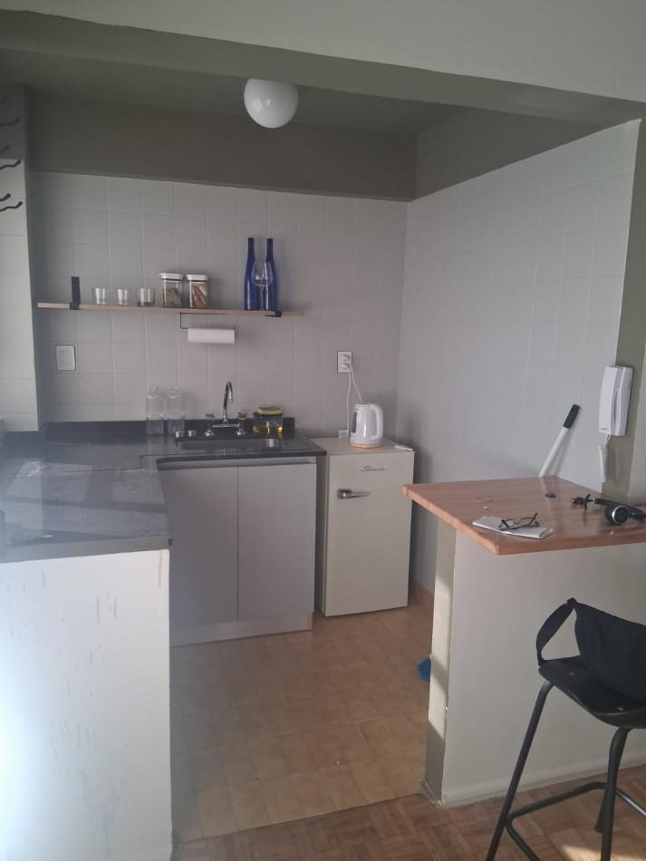 Foto de Amplio 2 ambientes, piso alto, apto profesional., imagen 5