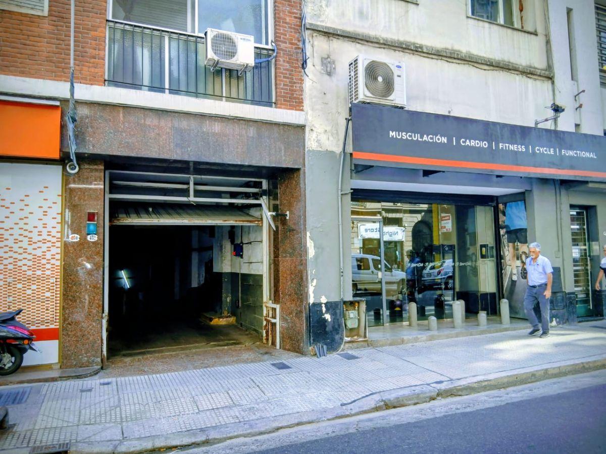 Cochera en venta con 12 m² en zona Tribunales Caba