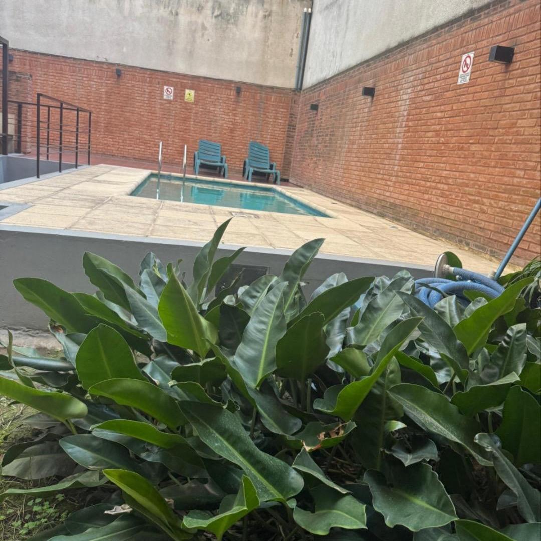 Foto de Alquilo amplio monoambiente de 40mts al frente sobre avenida, imagen 4
