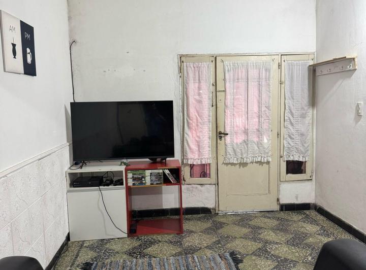 OPORTUNIDAD!!! DOS CASAS EN MONTEVIDEO 5900 3