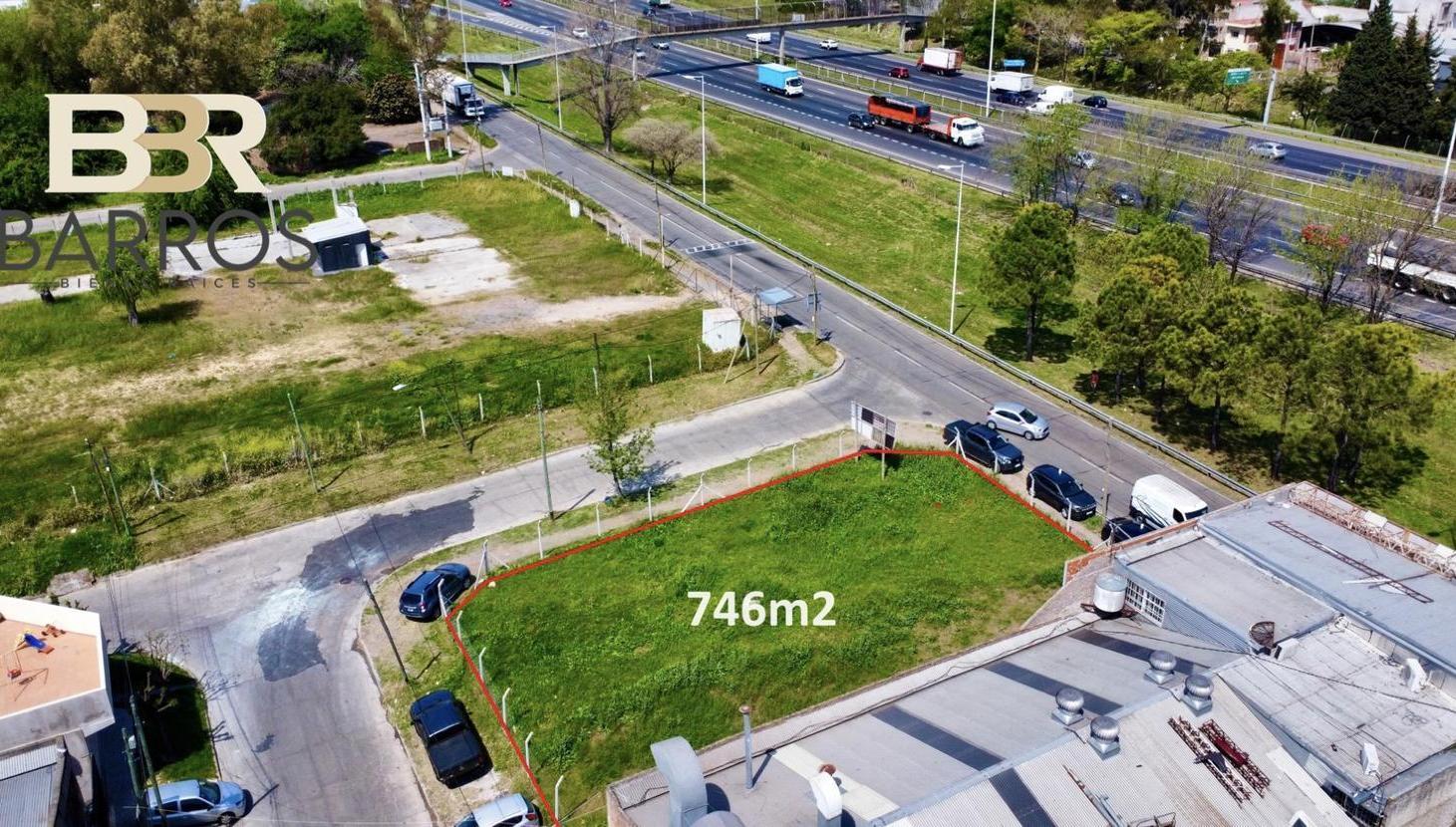 Venta lote colectora acceso Oeste