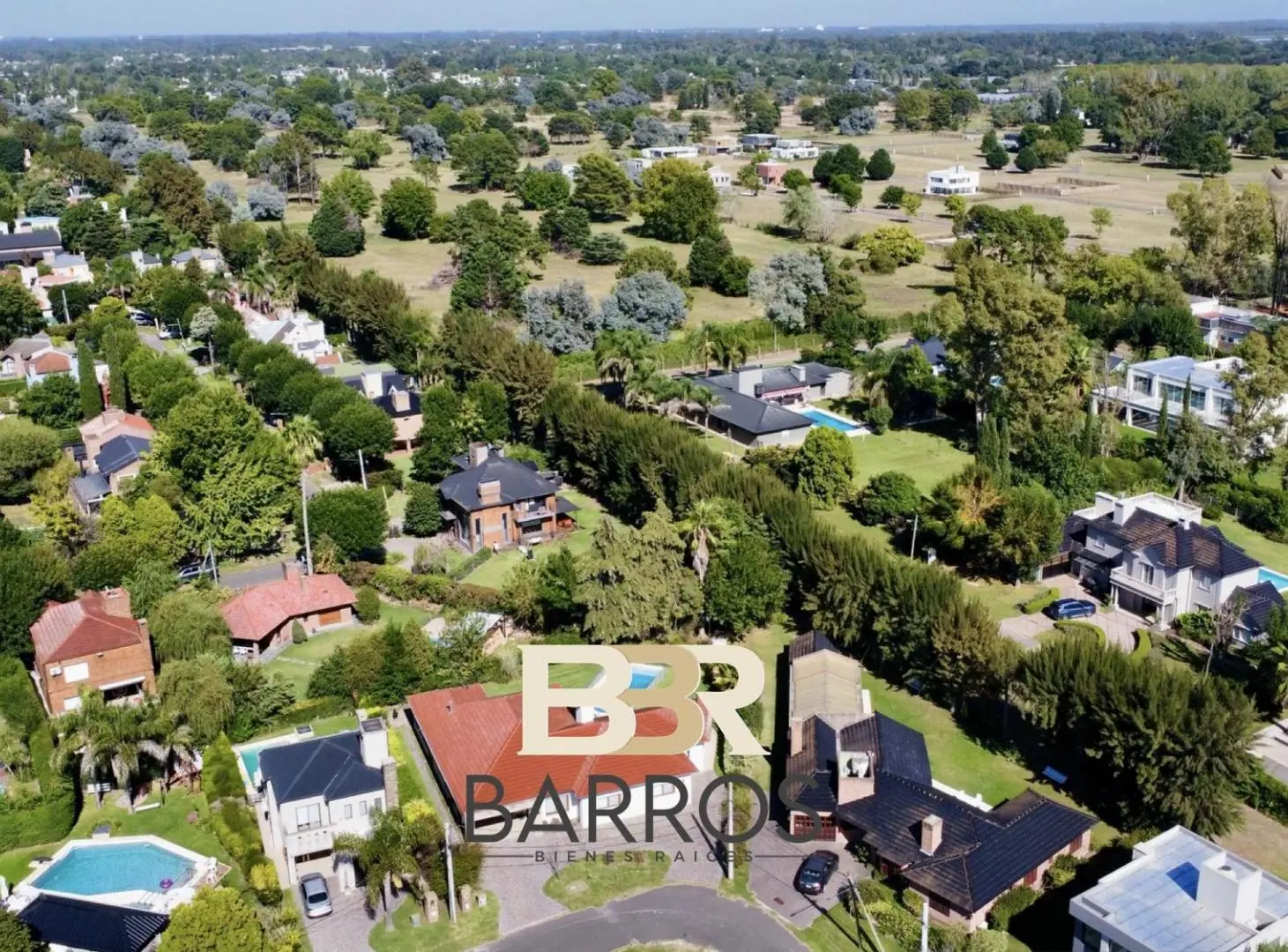 Venta terreno Barrio cerrado del golf 2
