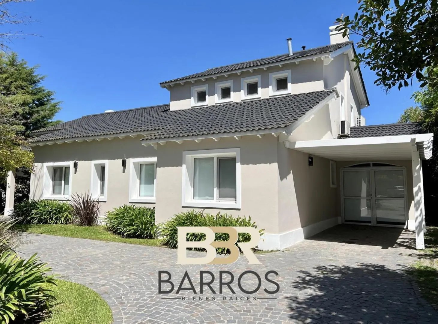 Venta casa Campos de Alvarez 2