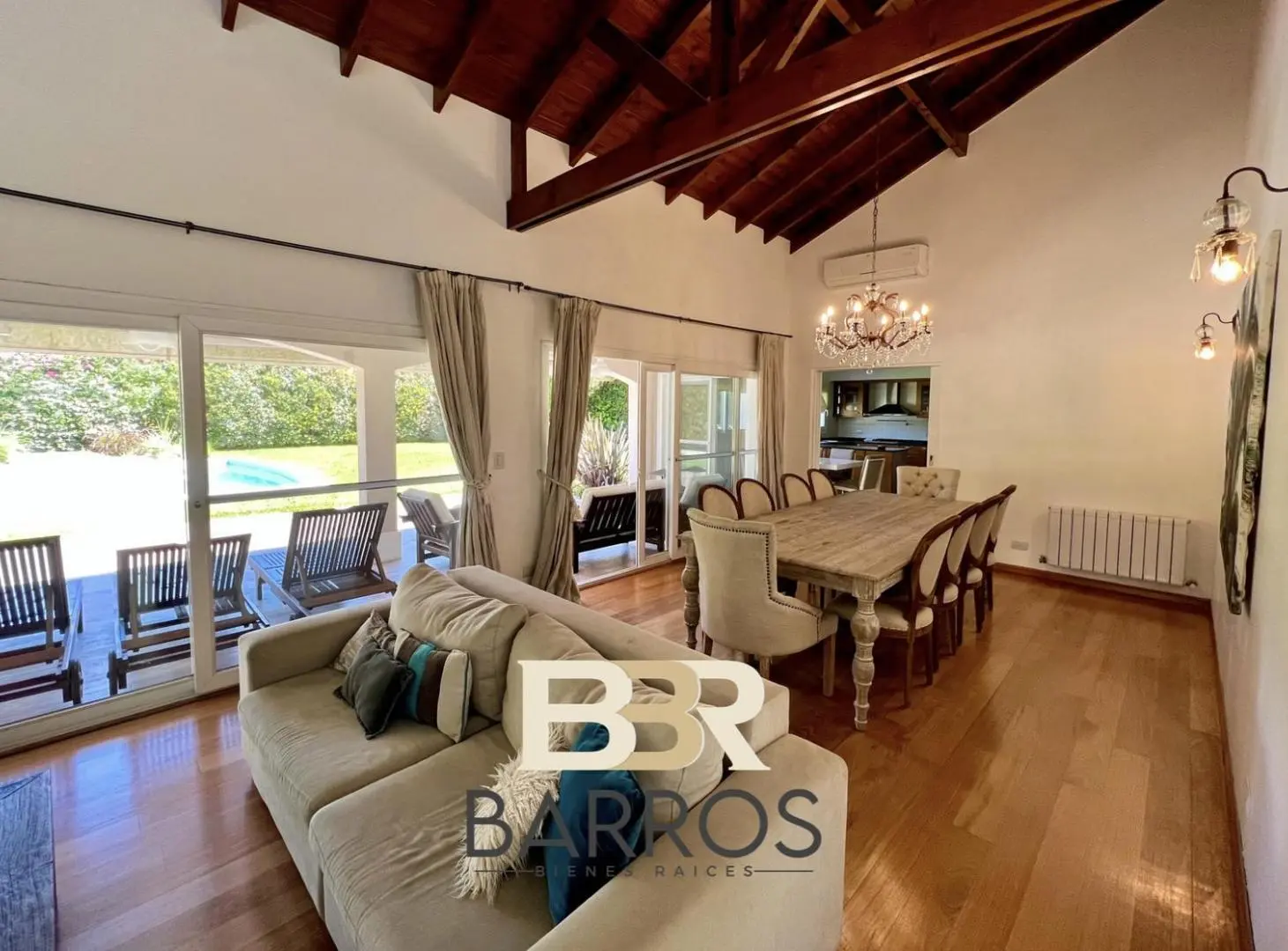 Venta casa Campos de Alvarez 8