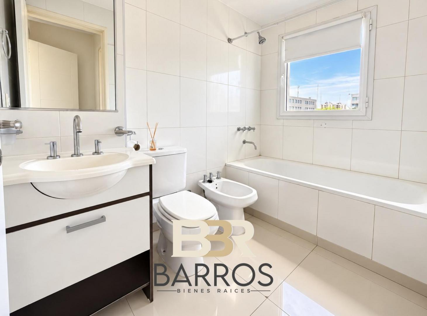 Foto de Venta Departamento 2 ambientes cochera balcon, imagen 5