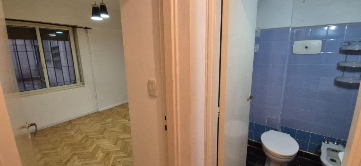 Foto de Departamento de dos ambientes sobre Av. Belgrano, imagen 4