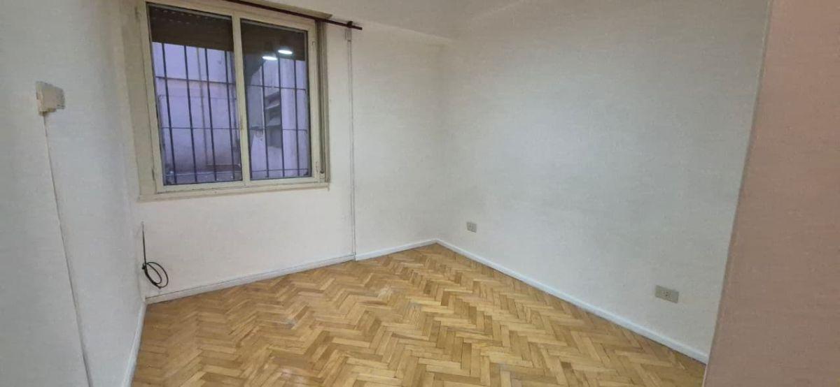 Foto de Departamento de dos ambientes sobre Av. Belgrano, imagen 5