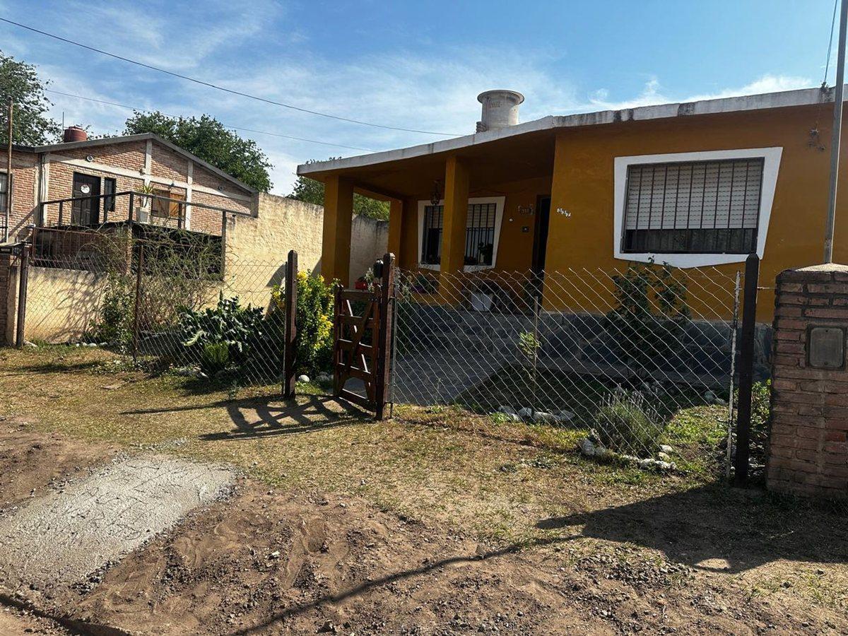 Se Vende Casa 2 Dorm. Unquillo 1