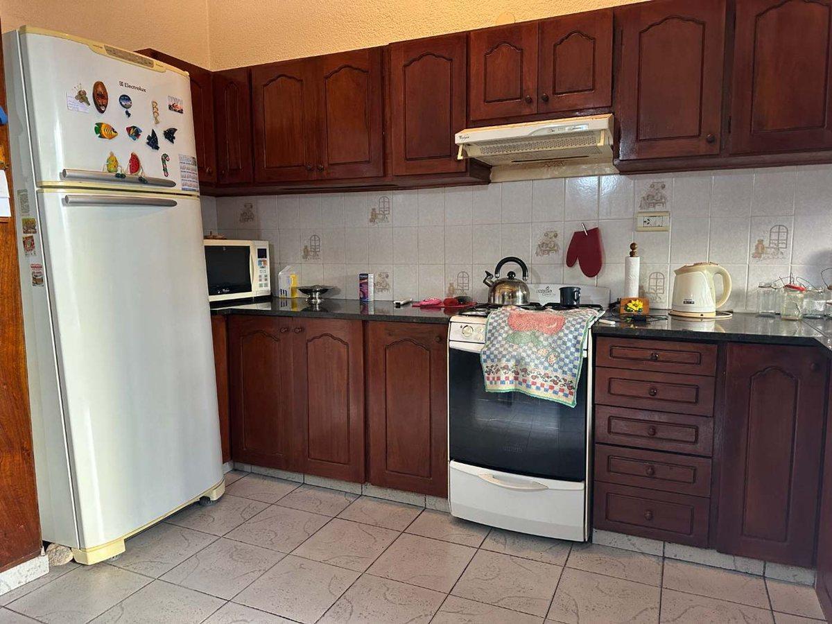 Hermosa Casona con Departamento en Rio Cuarto 5