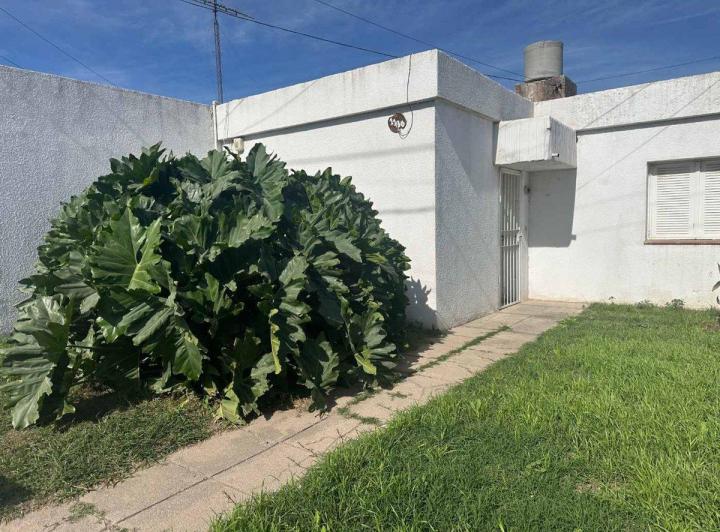 CASA de Estilo en RIO CUARTO sobre Pje. Vitulo 1