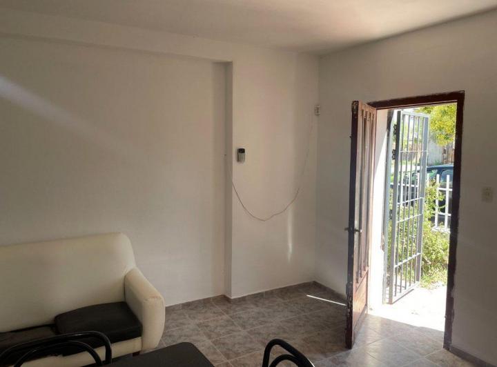 CASA 3 DORMITORIOS Bº SANTA ISABEL 1A APTO CREDITO 2
