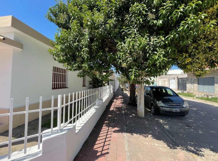 CASA 3 DORMITORIOS Bº SANTA ISABEL 1A APTO CREDITO 3