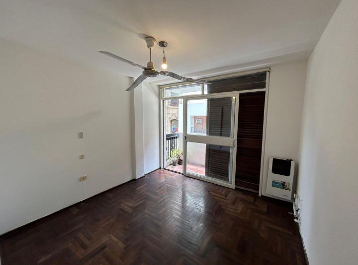 DEPTO BALCON FRENTE 2 DORM TERRAZA PROPIA CENTRO 5