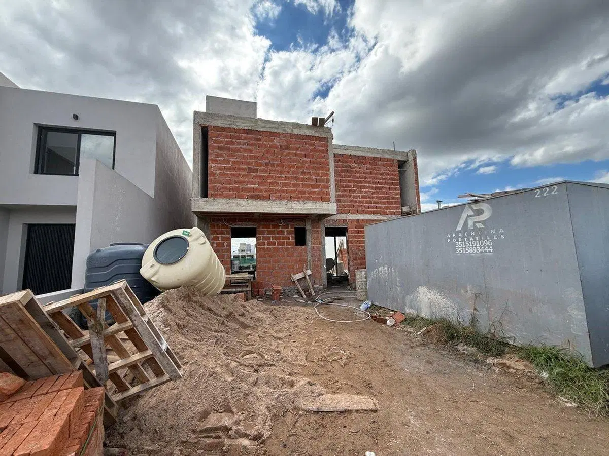 VENTA CASA EN DOCTA EN POZO 2 DORM ETAPA 2 3