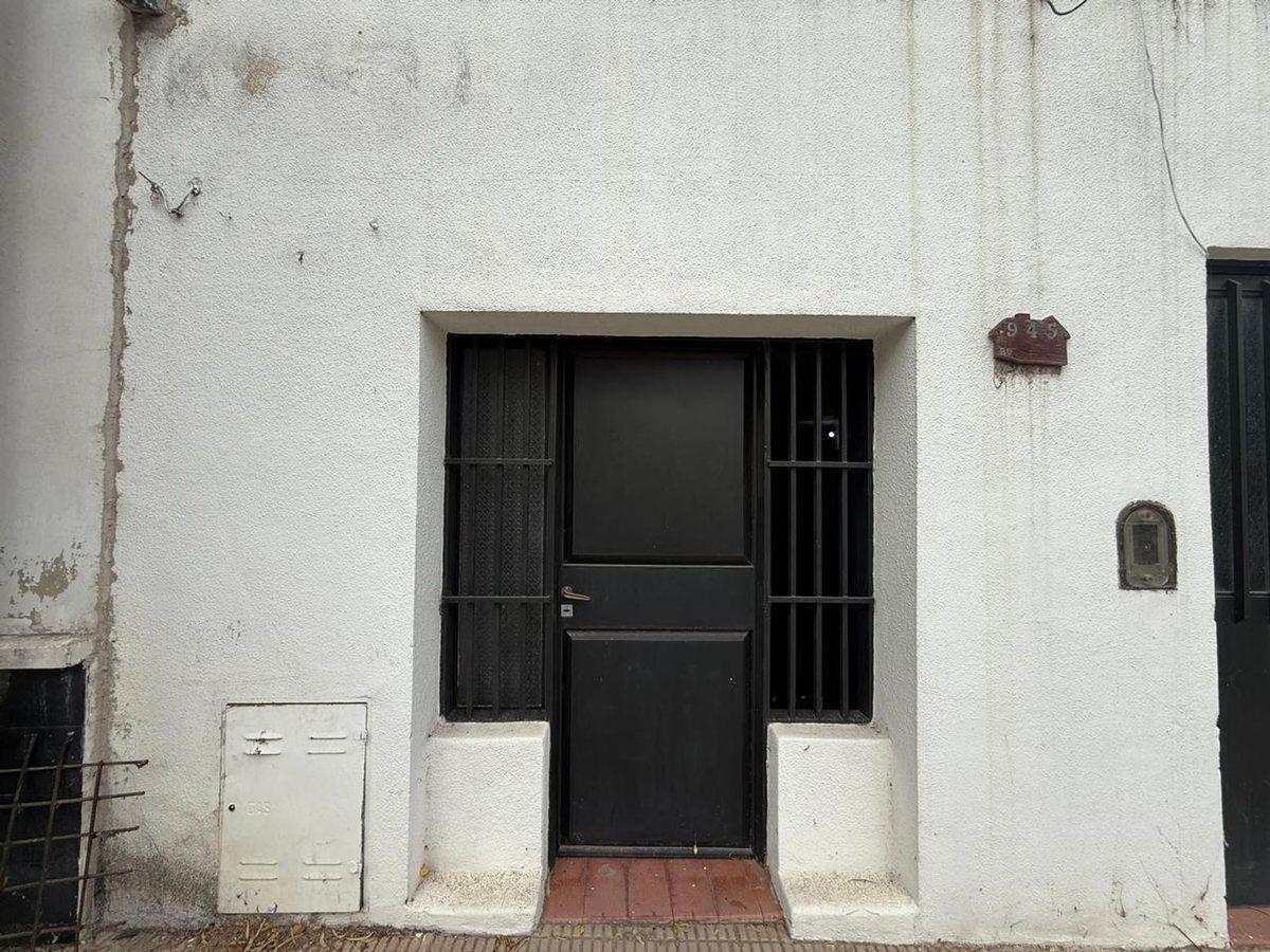 Casa dos dormitorios B° Ducasse Zona Cofico
